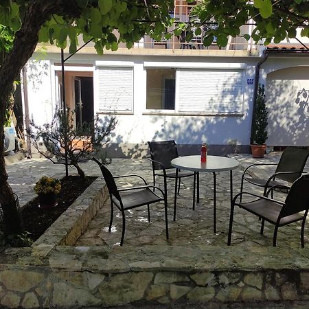 Apartment Valenta Porec Bagian luar foto
