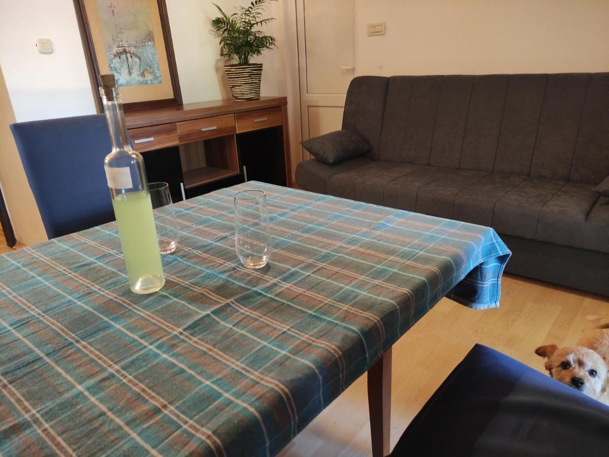 Apartment Valenta Porec Bagian luar foto