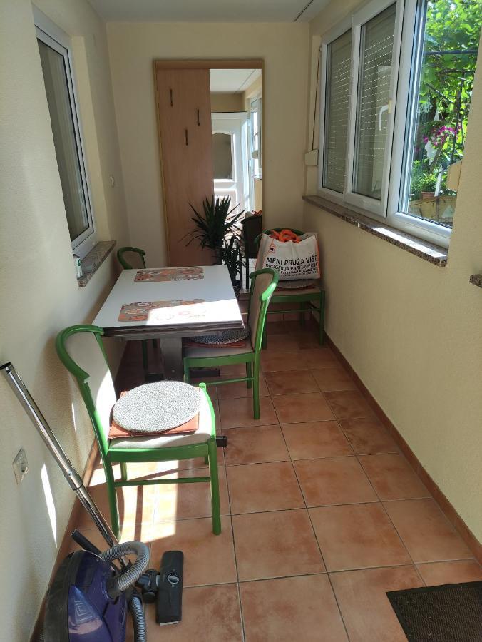 Apartment Valenta Porec Bagian luar foto